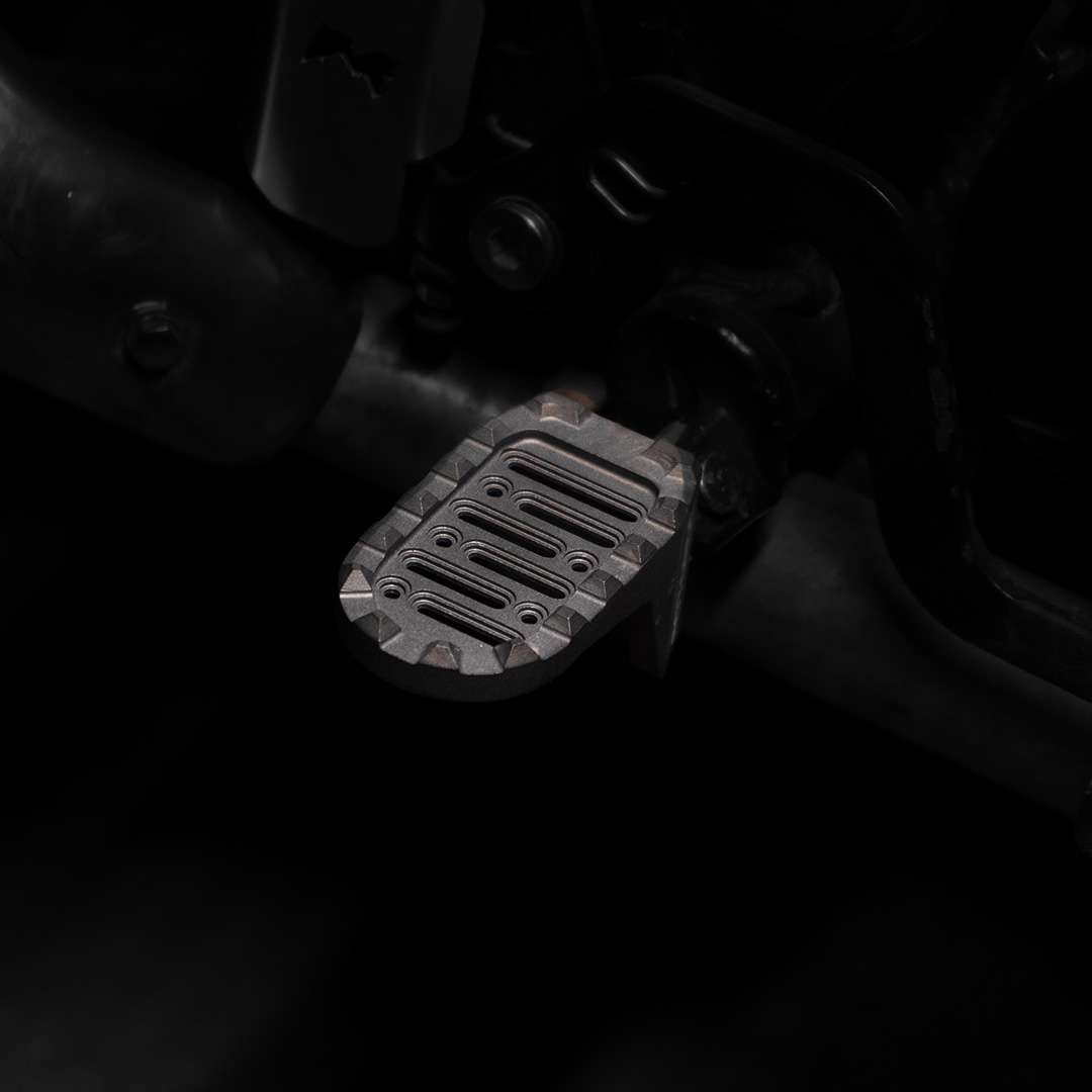 Royal Enfield Himalayan 411 Adventure Aluminium Foot Pegs | Wide Grip Off-Road Footrests - Image 6