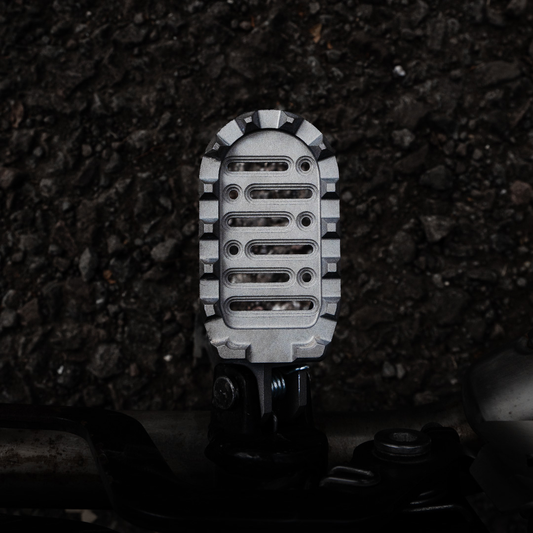 Royal Enfield Himalayan 411 Adventure Aluminium Foot Pegs | Wide Grip Off-Road Footrests - Image 3